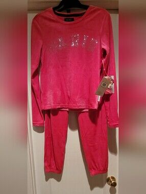 Paris Hilton Bubble GUM Pink NWT Velour Pajama Set with Sparkle Logo